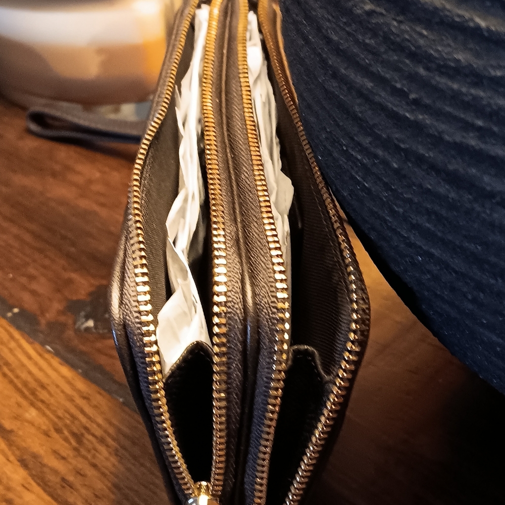 Coach Tan and Brown Signature Wristlet NEW NEVER USED WOT"" - Picture 3 of 6